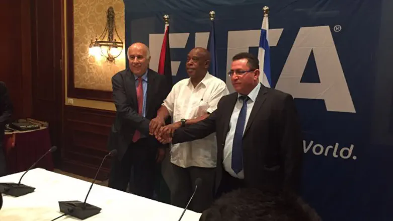 רג'וב ועיני במפגש של הוועדה ביריחו