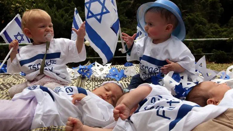 Babies born to North American olim