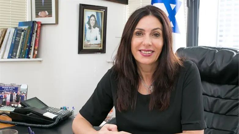 מירי רגב