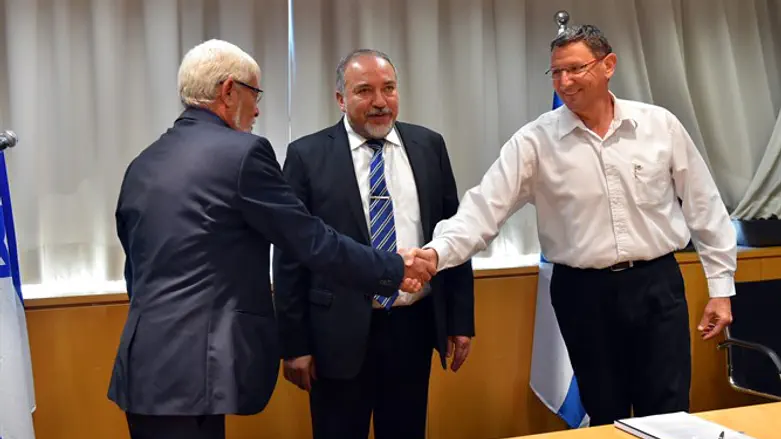 חתימת ההסכם