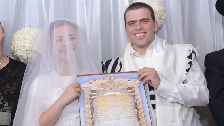 חתונתם של אריאל ביגל ושרה-תחיה ליטמן