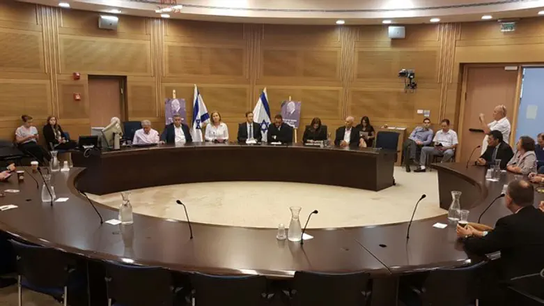 ישיבת סיעת המחנה הציוני. ארכיון