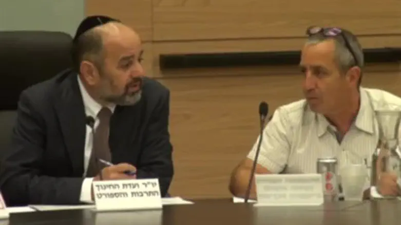 יו"ר הוועדה ח"כ מרגי במהלך הדיון