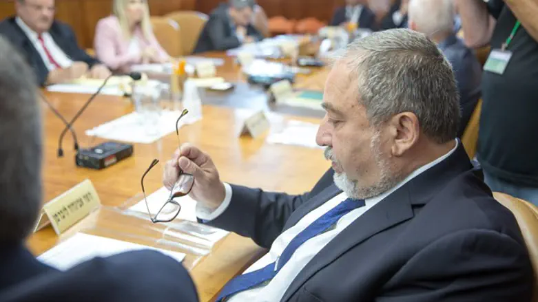 Авигдор Либерман