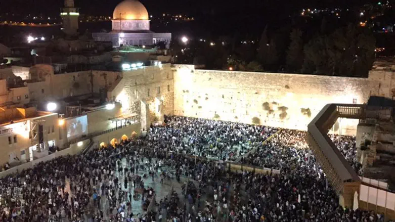 Praying at the Western Wall