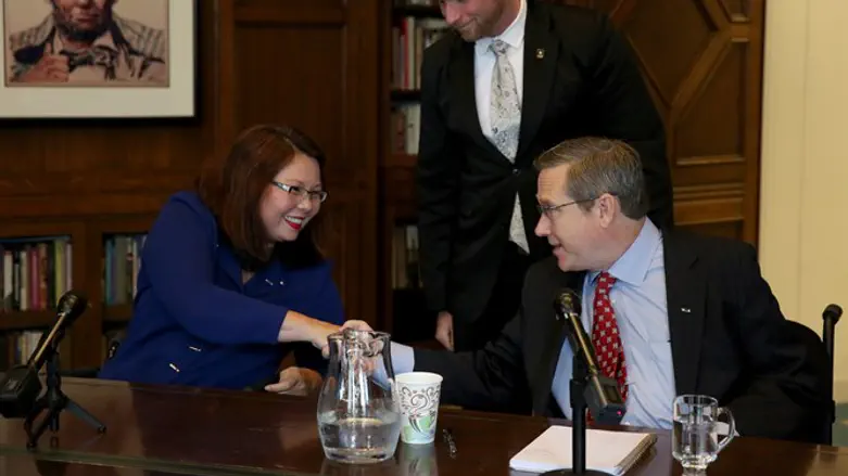 Tammy Duckworth and Sen. Mark Kirk