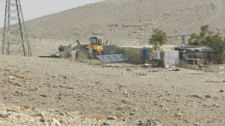 דחפורי המנהל האזרחי בפעולה