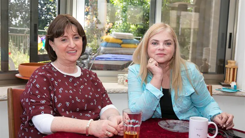 "ילדים זה האושר של החיים". סמדר שיר-סידי וזיוה מאיר