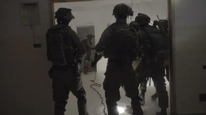 Силы ЦАХАЛ готовятся снести дом террориста