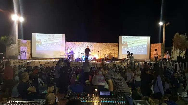 ערב ההוקרה, השבוע