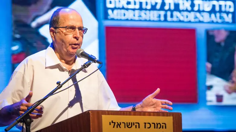 יעלון, הערב