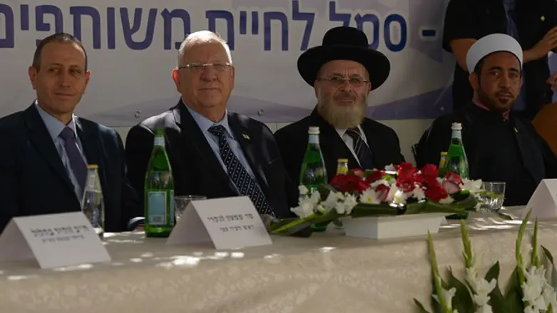 ריבלין בעכו