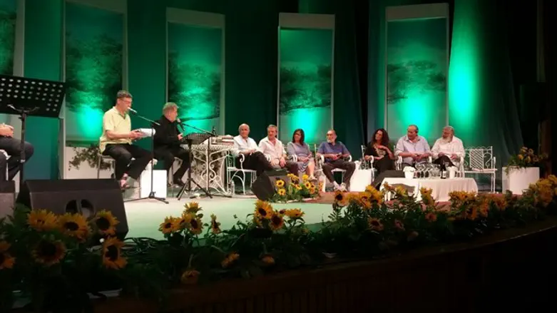 מספרי סיפורים מגוש קטיף