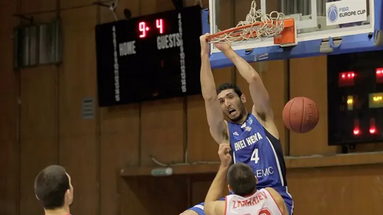 כארם משעור. גם לא עזר להרצליה הערב