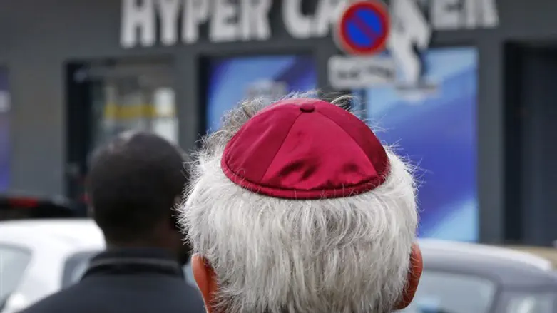 מחוץ להיפר כשר