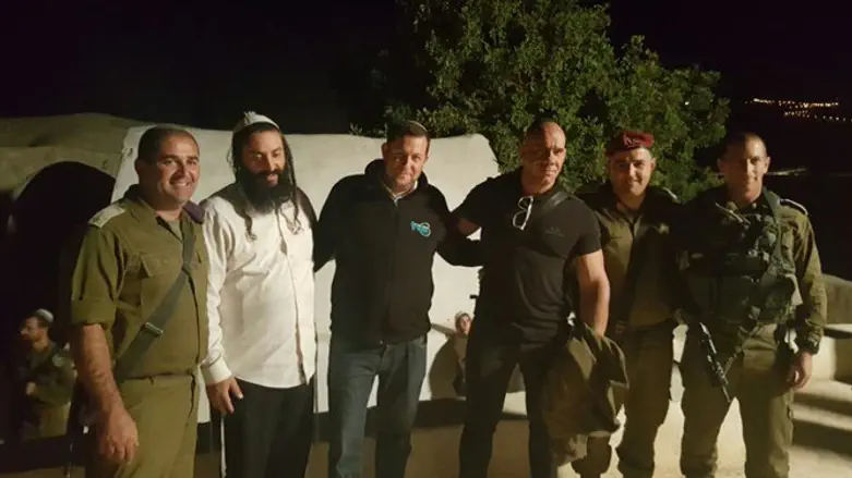 כפר עוורתא, הלילה