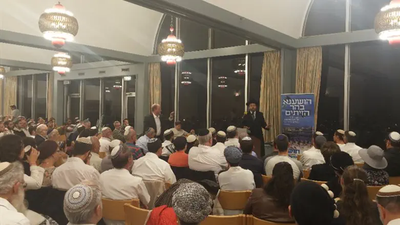 שיעורו של הרב לאו. הלילה