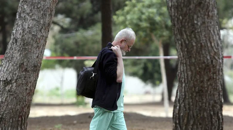 מנסים לסתור את עדותו. פרופ' יהודה היס