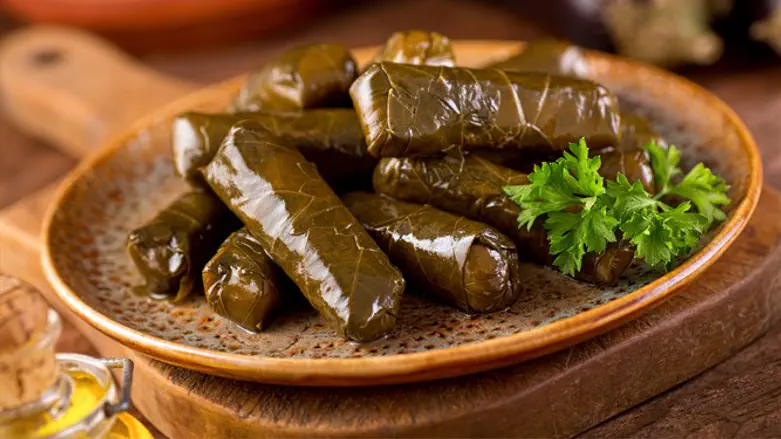 עלי גפן ממולאים מתכון בישול אפיה מתכונים מטבח