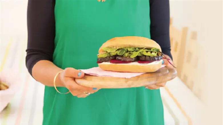 כריך אנטיפסטי