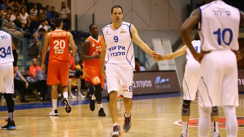 שחקני קריית גת הערב. הראו לחימה