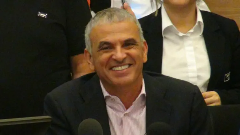 Moshe Kahlon