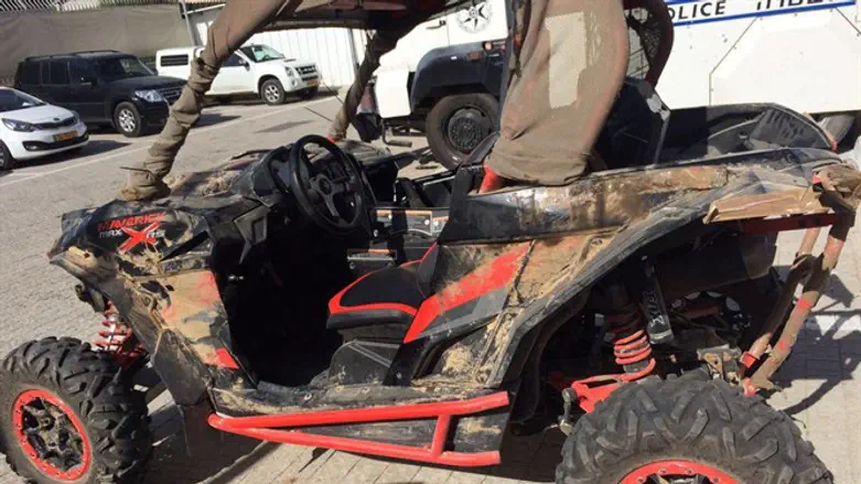 אחד מכלי הרכב שנתפס, בפשיטה על היישוב הבדואי בנגב