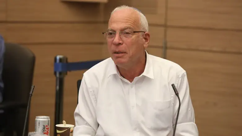 MK Uri Ariel