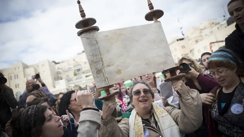 נשות הכותל בכותל