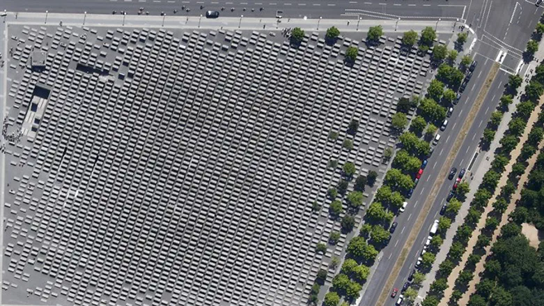 Berlin Holocaust memorial