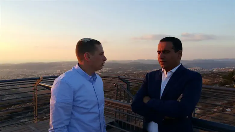 חסון וסוויל