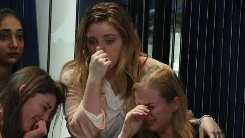 הלם במחנה קלינטון