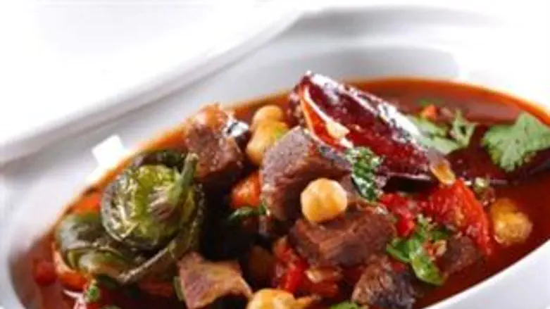 תבשיל לחי עם גרגרי חומוס