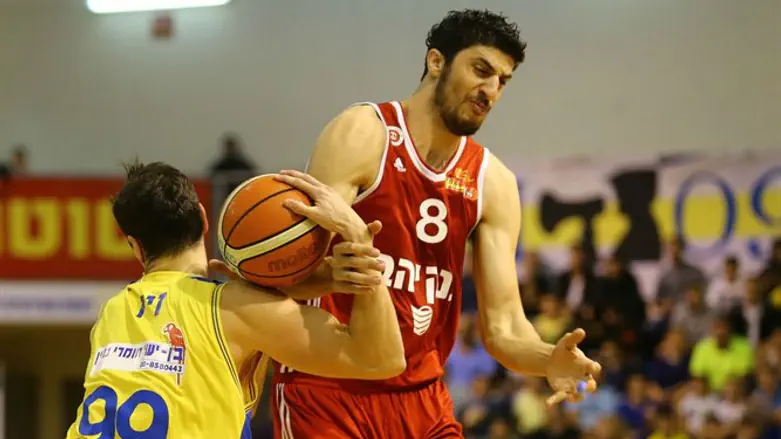 ליאור אליהו מול אשדוד. מחליף צד