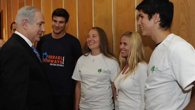 Netanyahu with Masa Israel participants