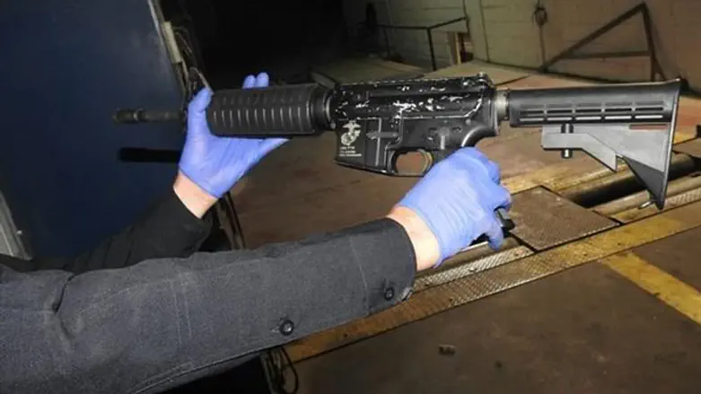 M-16