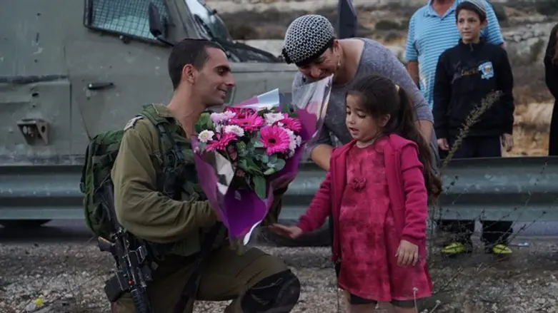 Little Tahal meets Battalion 202