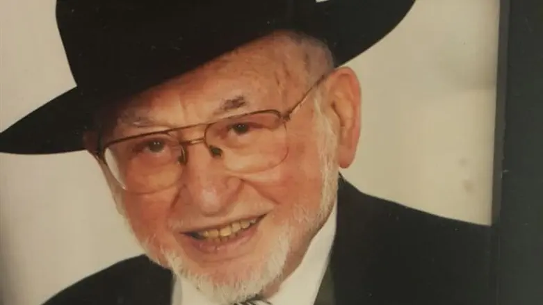 Бен Цион Шенкер (ז"ל)