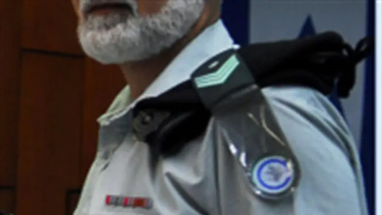 מוסיפים דרגה. רב נגד