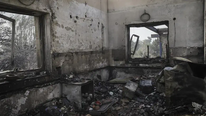 A gutted house in Nataf