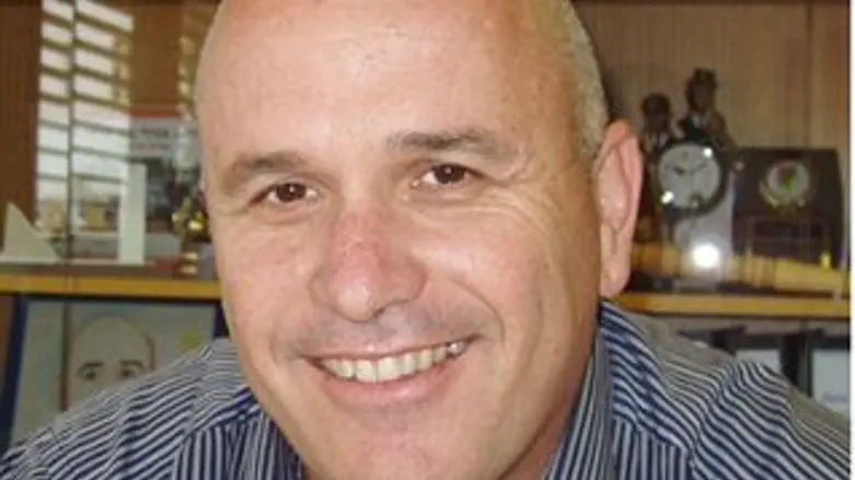 ד"ר ארי שמיס