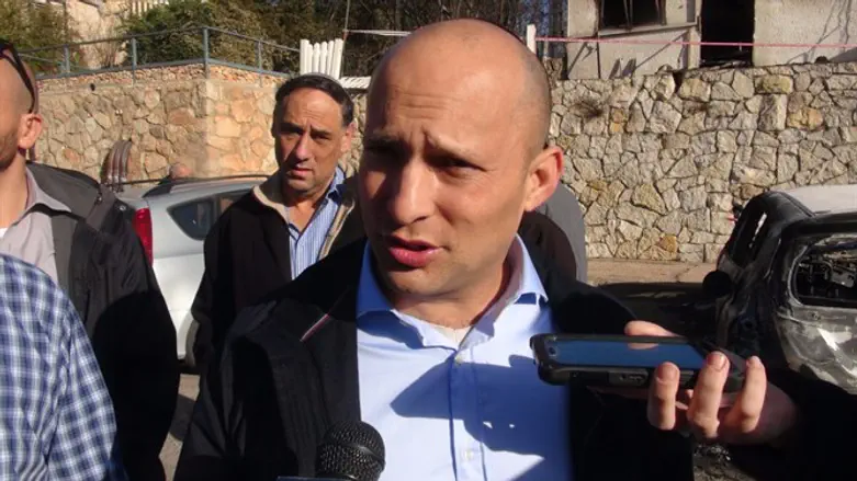 Нафтали Беннет в Неве-Цуф