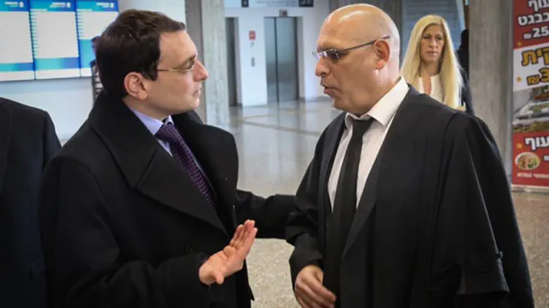 כבירי עם עו"ד בר ניר היום בבית המשפט