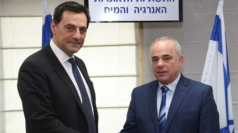 שר האנרגיה ומנכל חברת אנרג'יאן