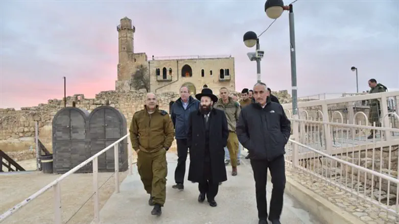 הסיור. היום