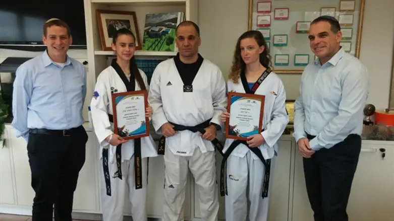 האלופות הצעירות וראשי המועצות