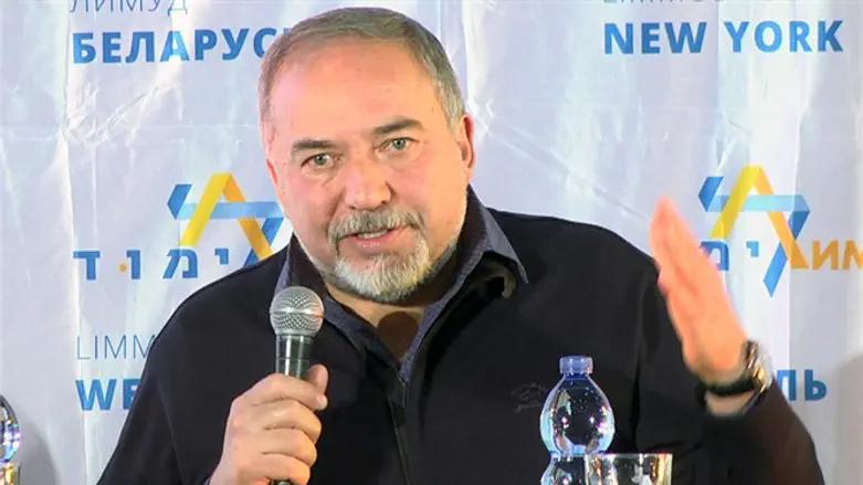 השר ליברמן בכנס