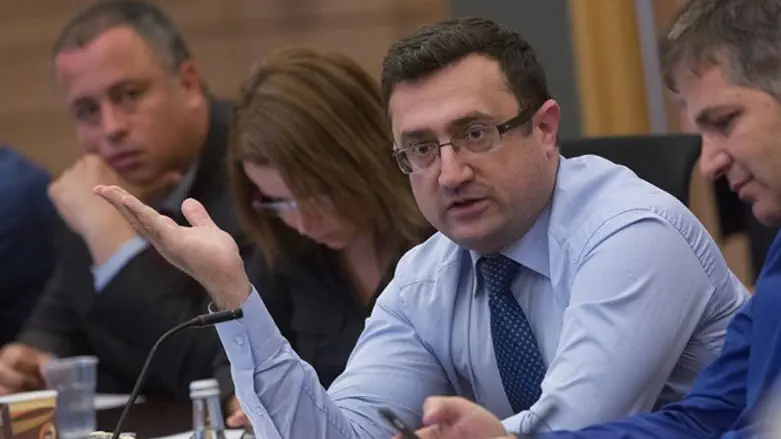 Роберто Илатов