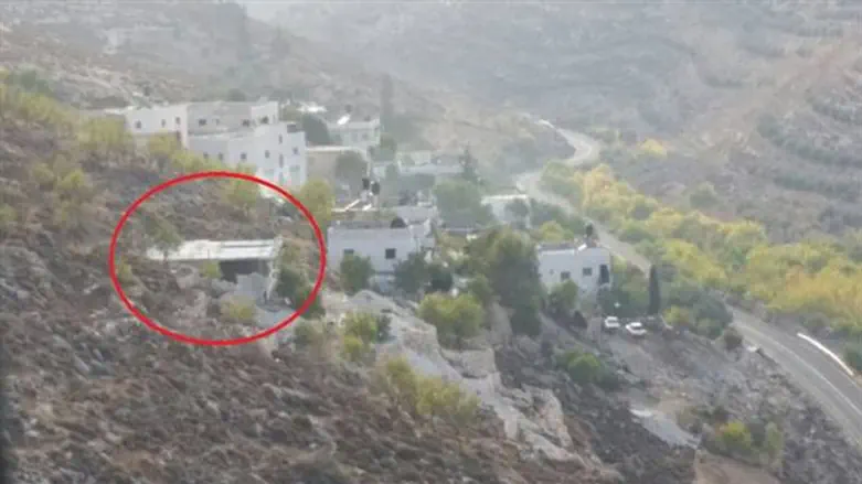 המאחז הצומח