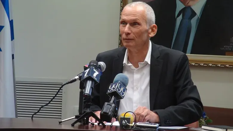 ח"ע עמר בר לב
